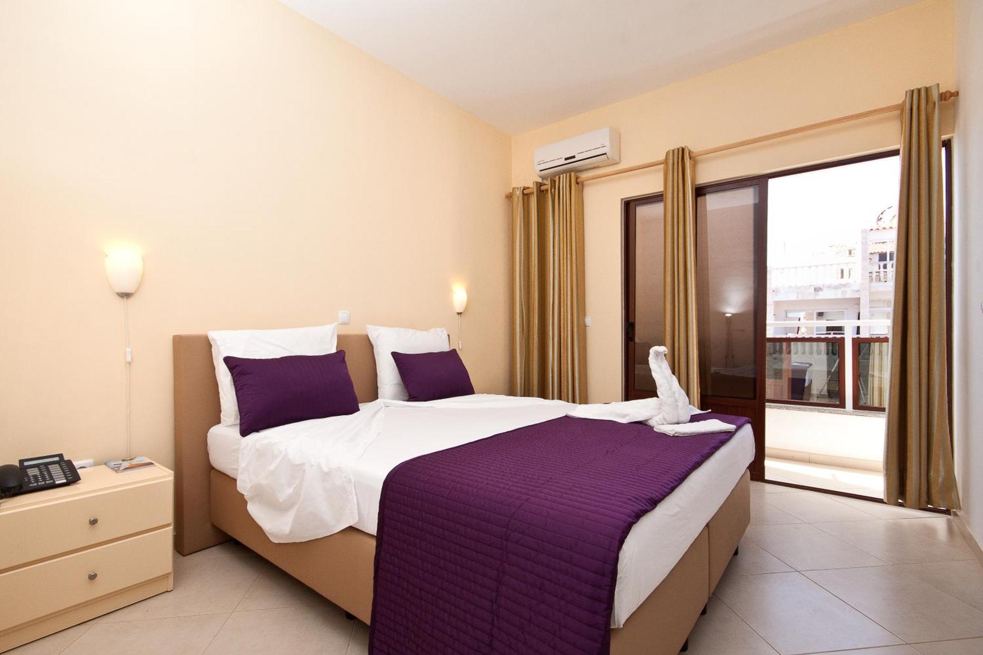 Aparthotel Praiano Екстер'єр фото